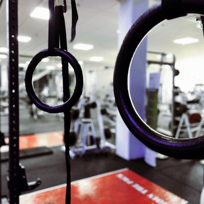 Functional Training im Fitnessstudio von Shivanja