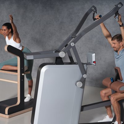 Training im Fitnessstudio von Shivanja
